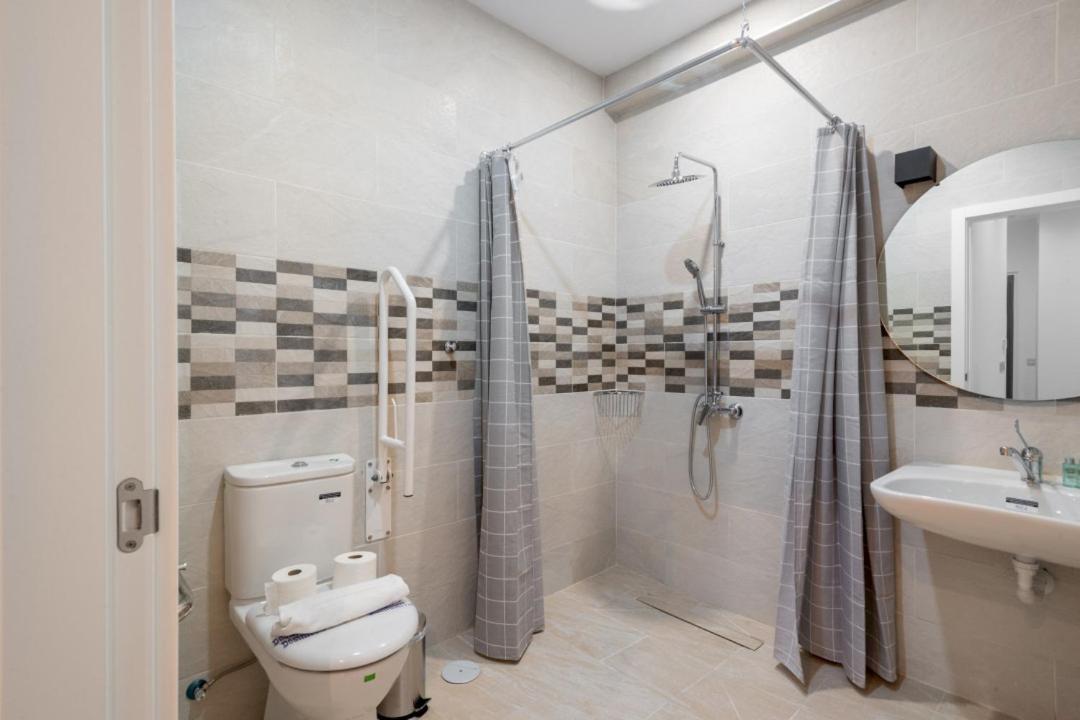 1 Bedroom 1 Bathroom Furnished - Justicia - Cozy - Mintystay มาดริด ภายนอก รูปภาพ